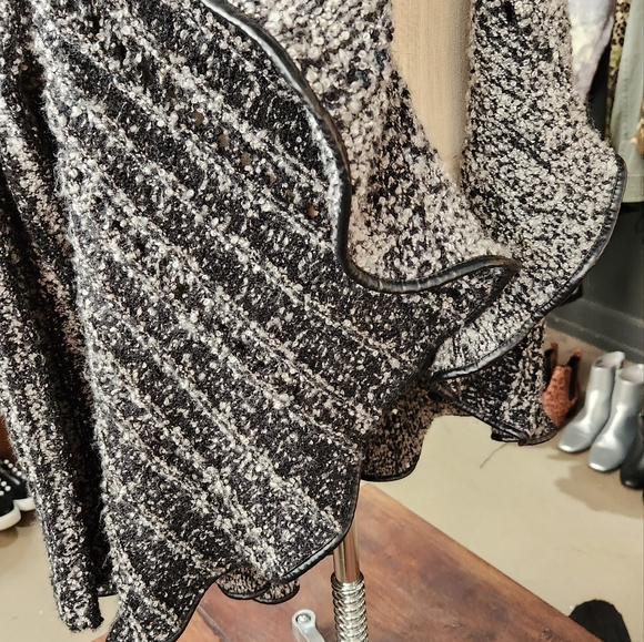 Joseph Ribkoff Cardigan - Picture 2 of 11